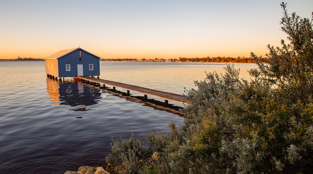 Crawley showing a sunset and a lake or waterhole