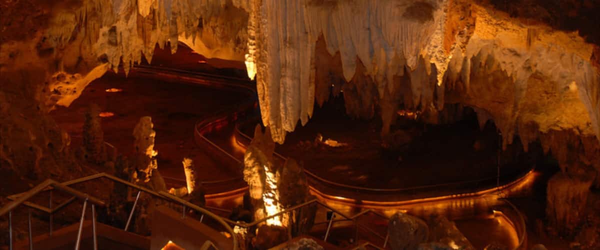 Dominican Republic which includes interior views and caves