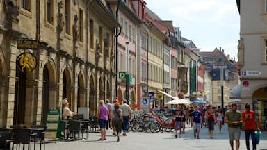 Bamberg welches beinhaltet Straßenszenen, Stadt und historische Architektur