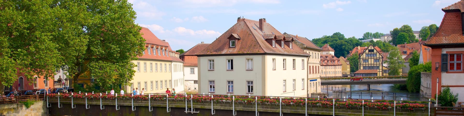 Bamberg qui includes pont, petite ville ou village et rivière ou ruisseau