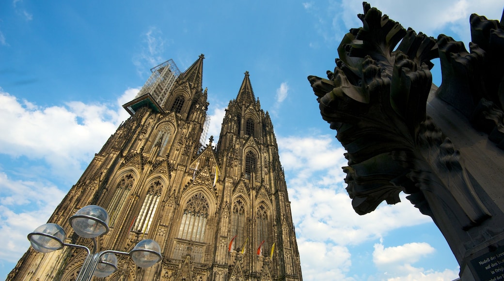 Cologne Cathedral which includes a church or cathedral and heritage architecture