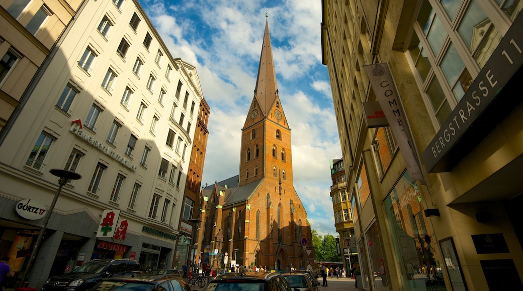 Hamburg City Center showing a city, a church or cathedral and heritage architecture