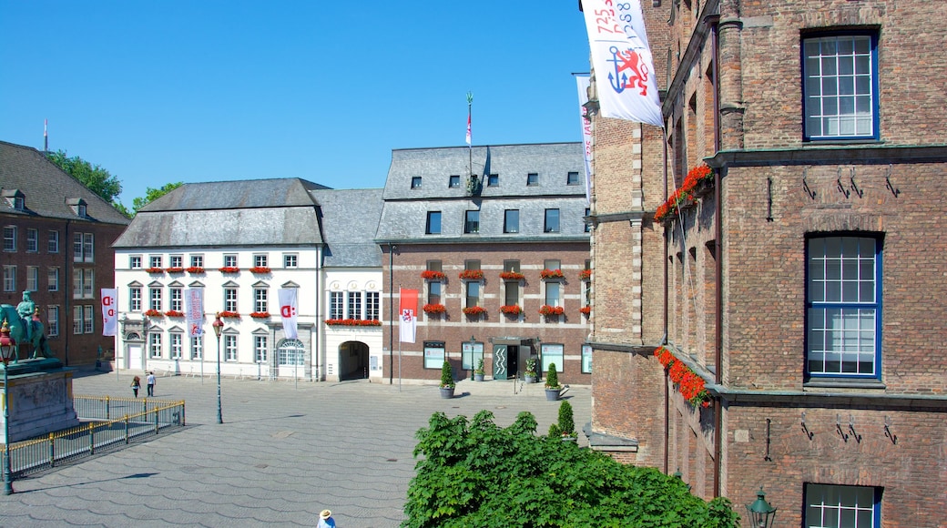 Duesseldorf City Hall showing a city, heritage architecture and an administrative building