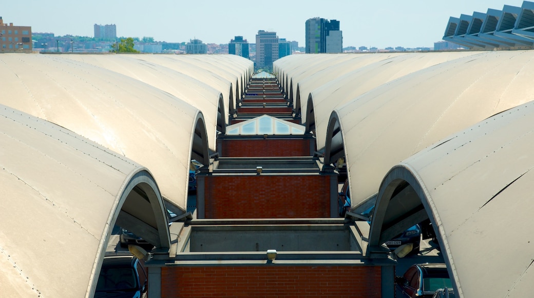 Madrid ofreciendo elementos ferroviarios