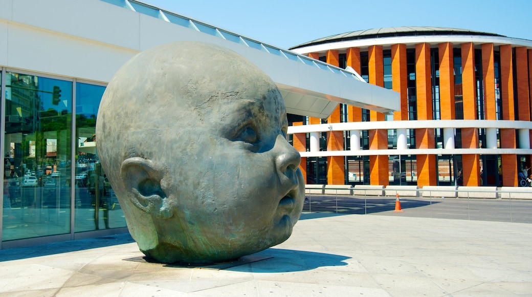 Madrid featuring outdoor art and a statue or sculpture