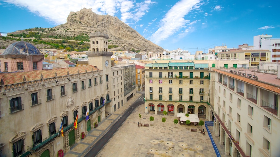 Alicante Town Hall showing a square or plaza, heritage architecture and a city