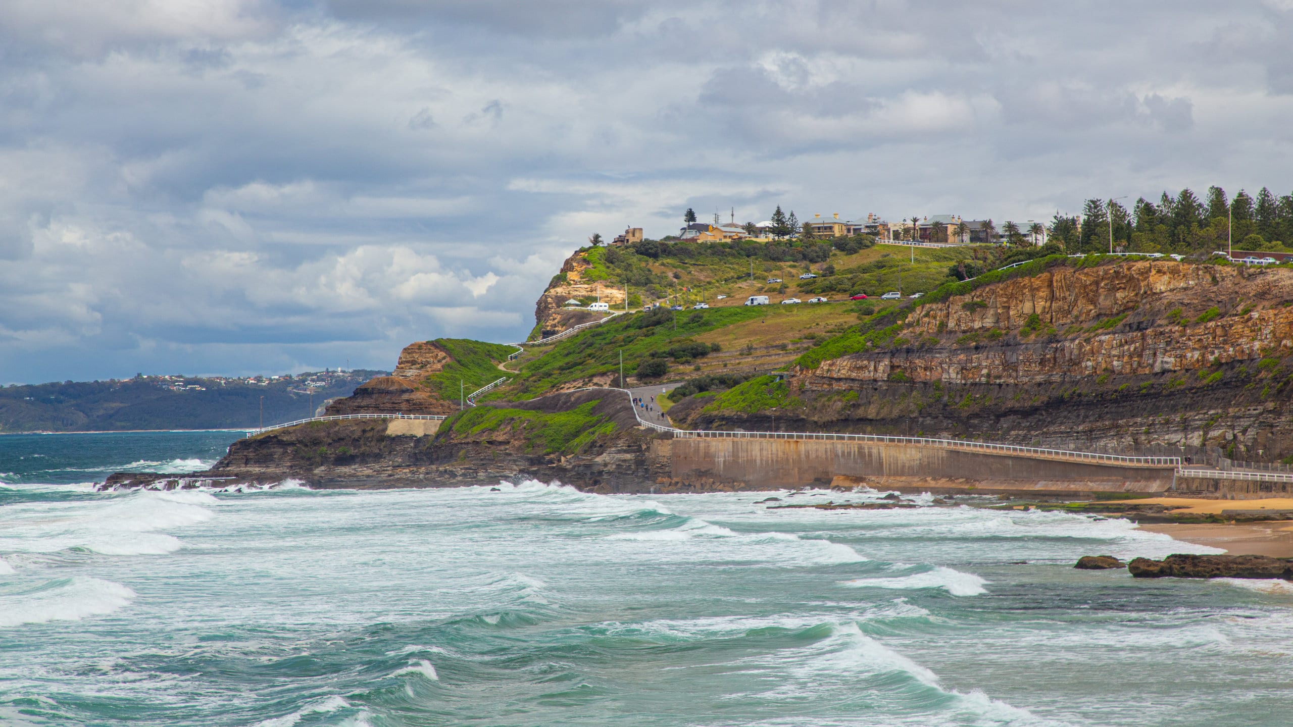 Newcastle Beach holiday houses Stayz