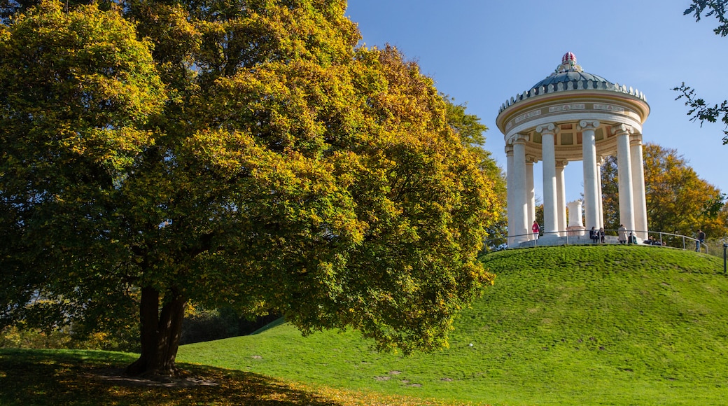 Monopteros featuring a park and heritage elements