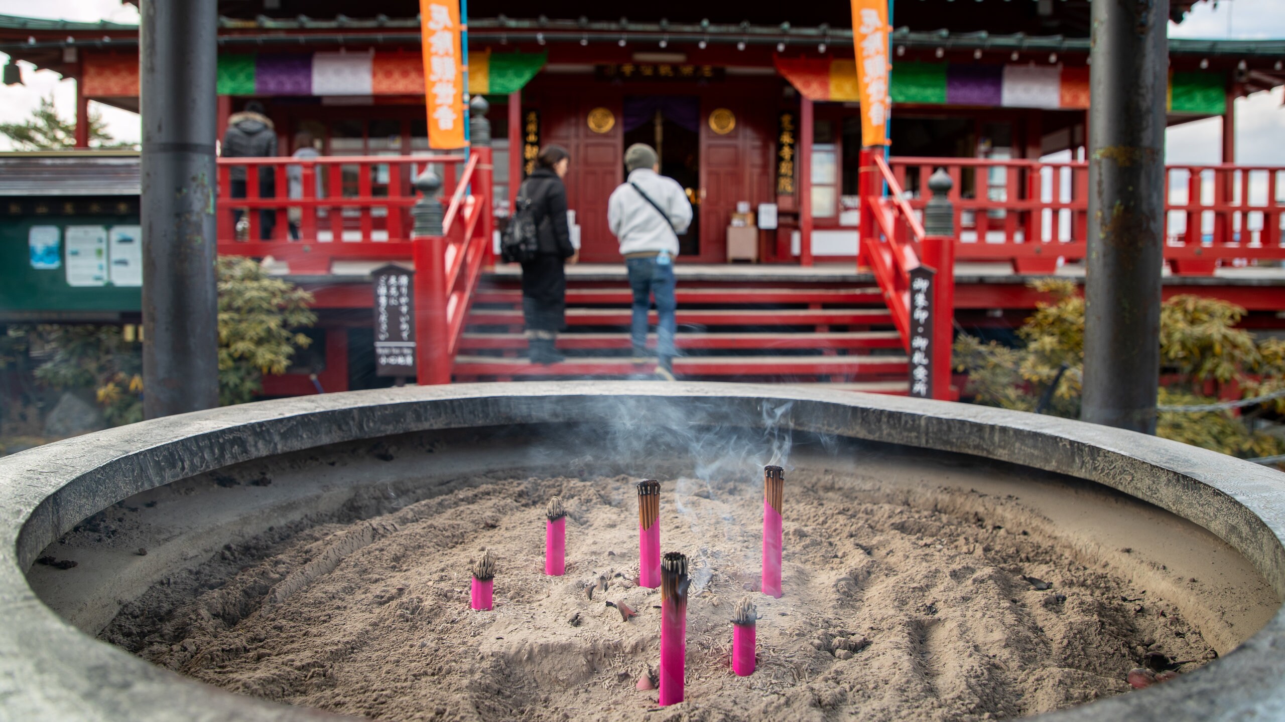 Karuizawa showing religious aspects and a temple or place of worship as well as a couple