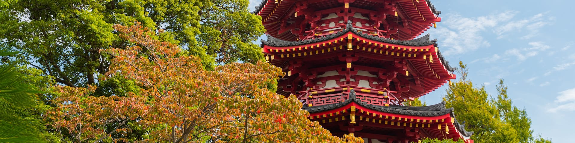 Kawasaki Daishi featuring heritage architecture