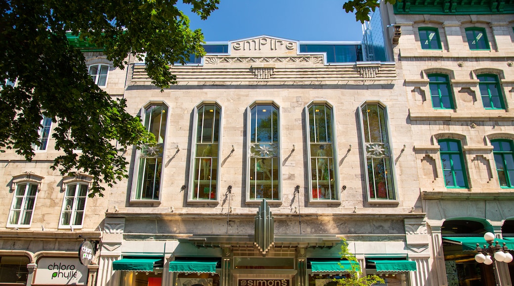 Rue St-Paul featuring heritage architecture