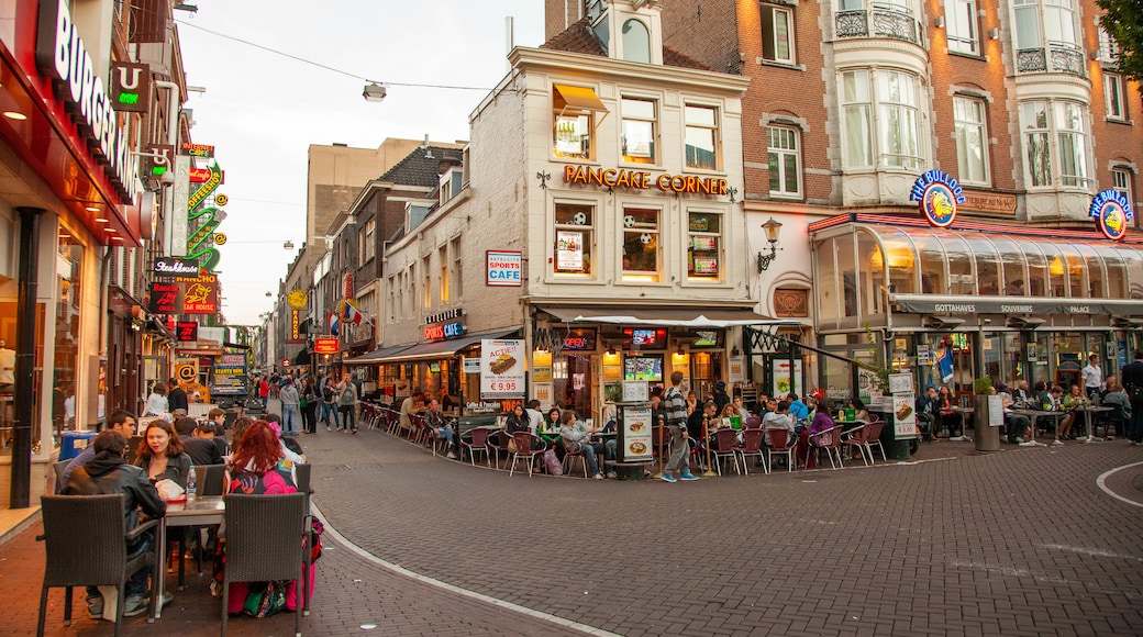 Leidseplein showing a city, outdoor eating and street scenes