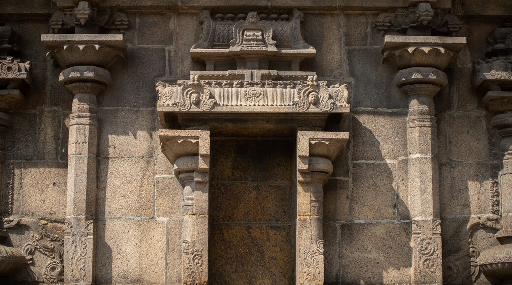 Kapaleeswarar Temple showing heritage elements