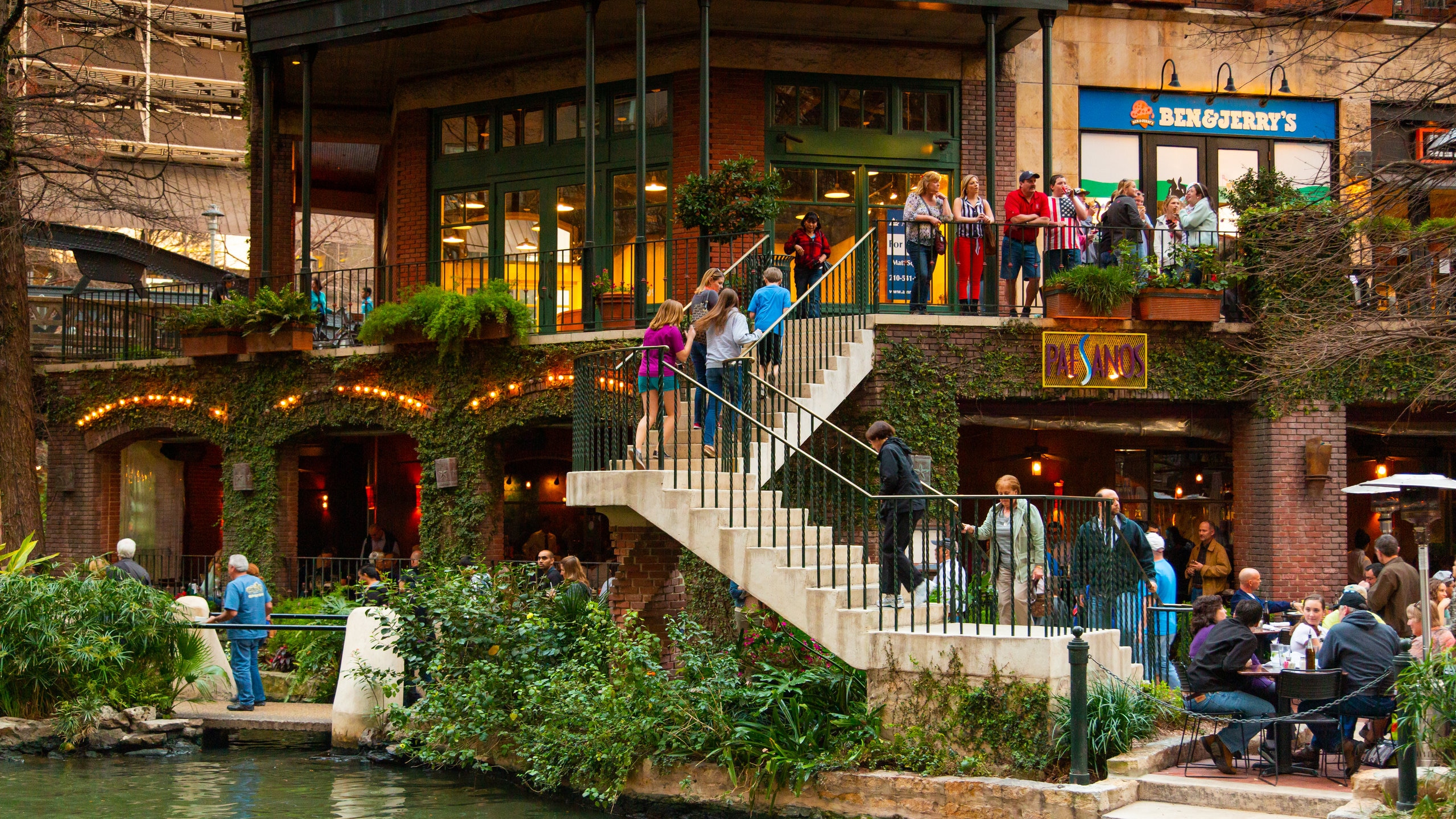 San Antonio – Travel guide at Wikivoyage