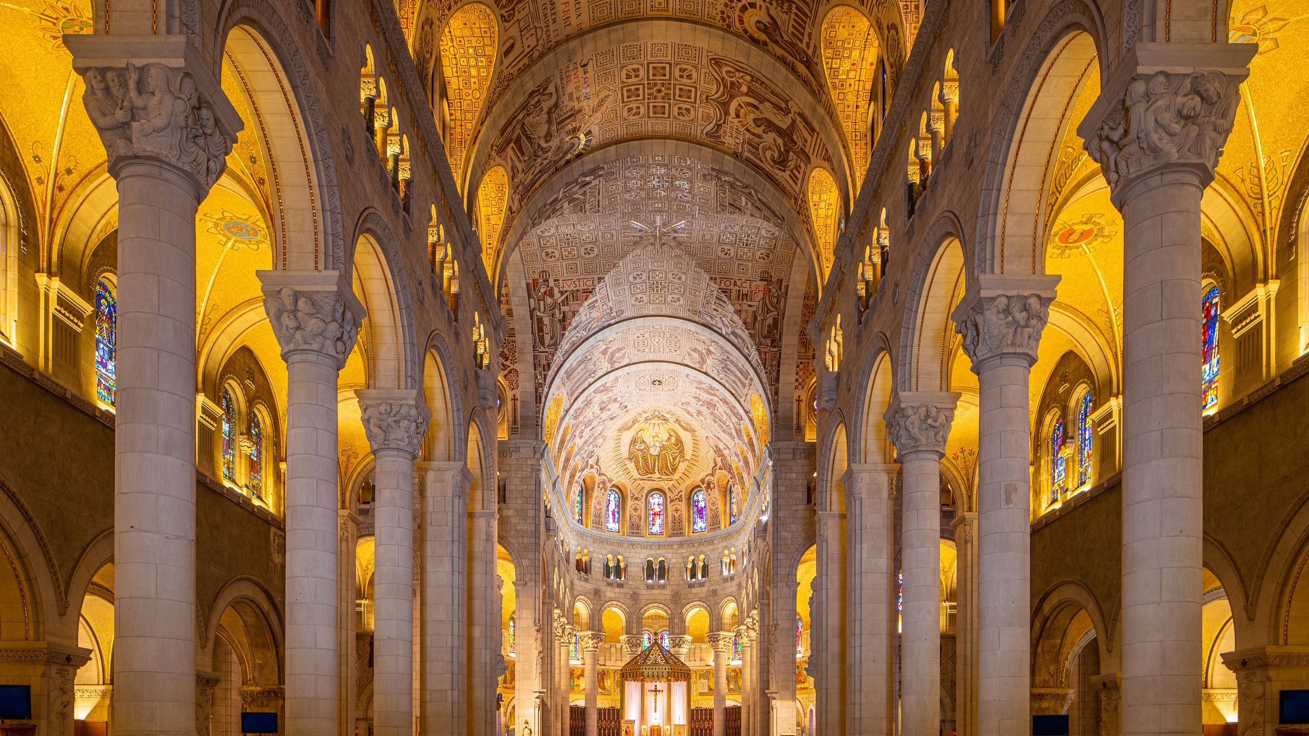 Amazon.com: En Concert a la Basilique Sainte-Anne-De-Beaupre