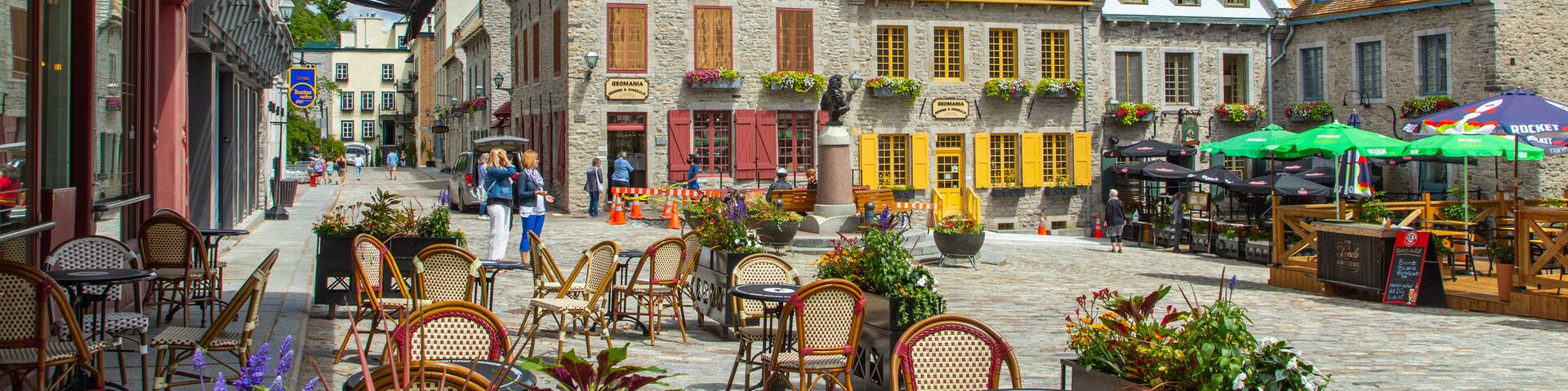 Lower Town featuring street scenes