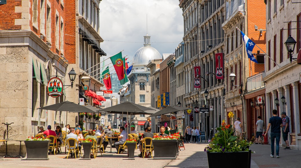 Rue St-Paul showing a city and street scenes