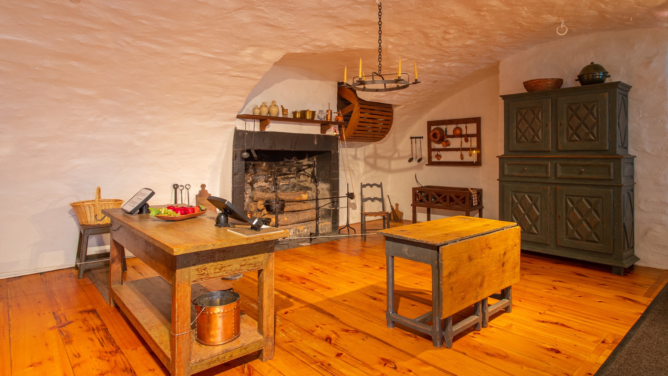 Image showcasing Chateau Ramezay Museum, Montreal Vacation Rentals: house rentals & more ...