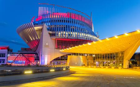 The Best Hotels Closest to Montreal Casino in Montreal for 2025 | Expedia