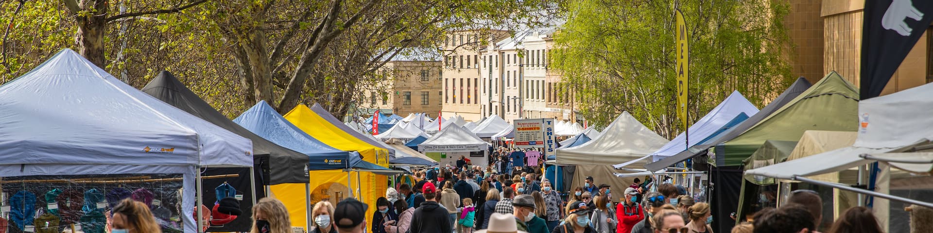 Salamanca Market showing street scenes and markets