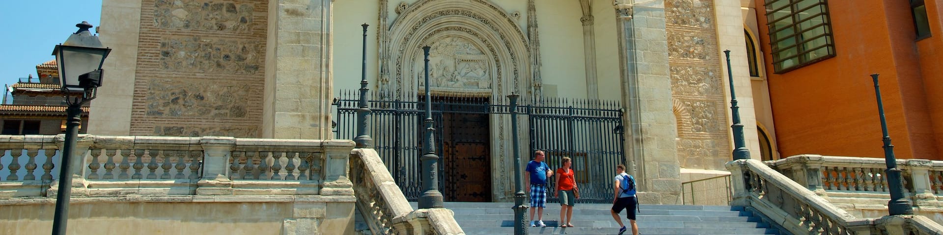 Madrid showing heritage architecture, religious elements and a church or cathedral