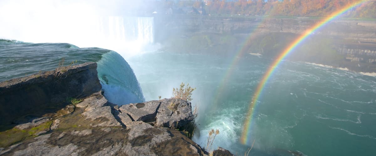 Bridal Veil Falls showing a gorge or canyon and a waterfall