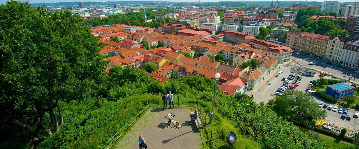 Skansen Kronan featuring kaupunki, puutarha ja näkymät