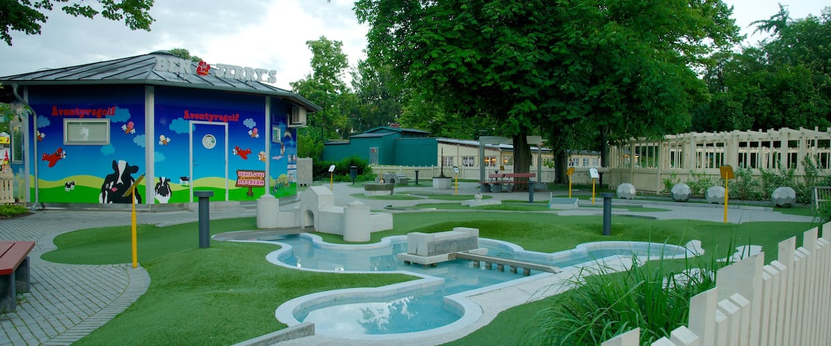 Folkets Park featuring a garden and a playground