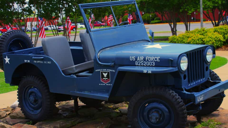 Tuscaloosa bevat militaire voorwerpen