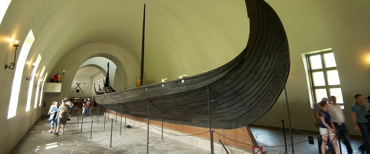 Oslo which includes interior views