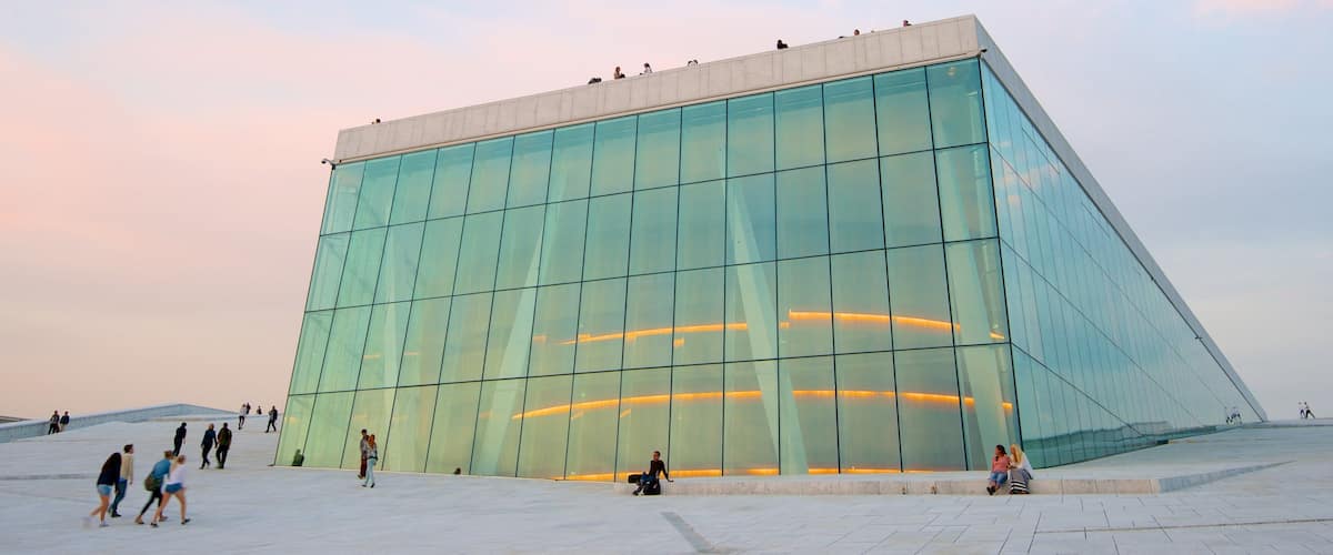 Oslo Opera House featuring theater scenes and a city