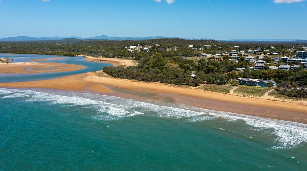 Tannum Sands Beach