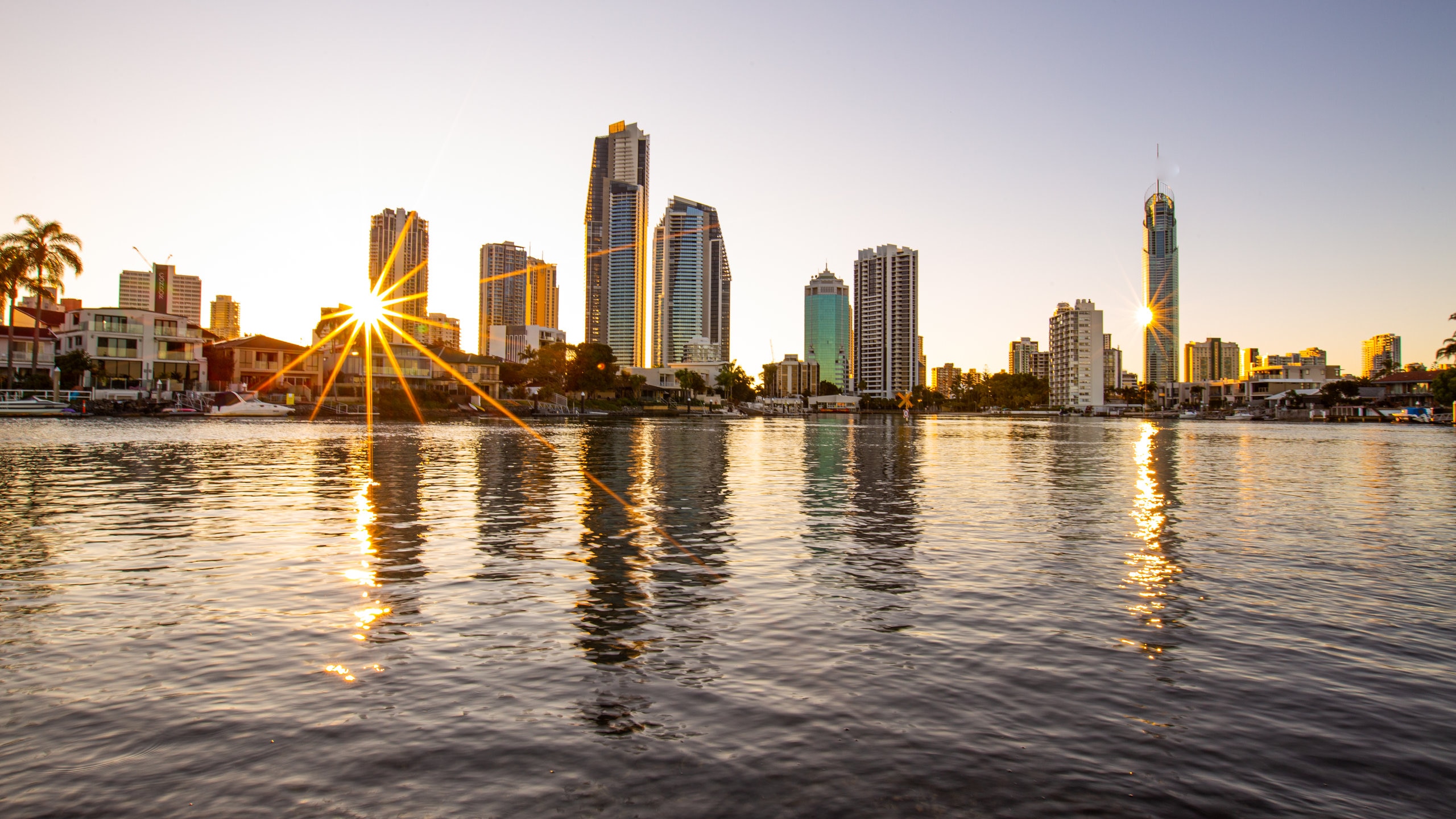 Surfers Paradise travel - Lonely Planet