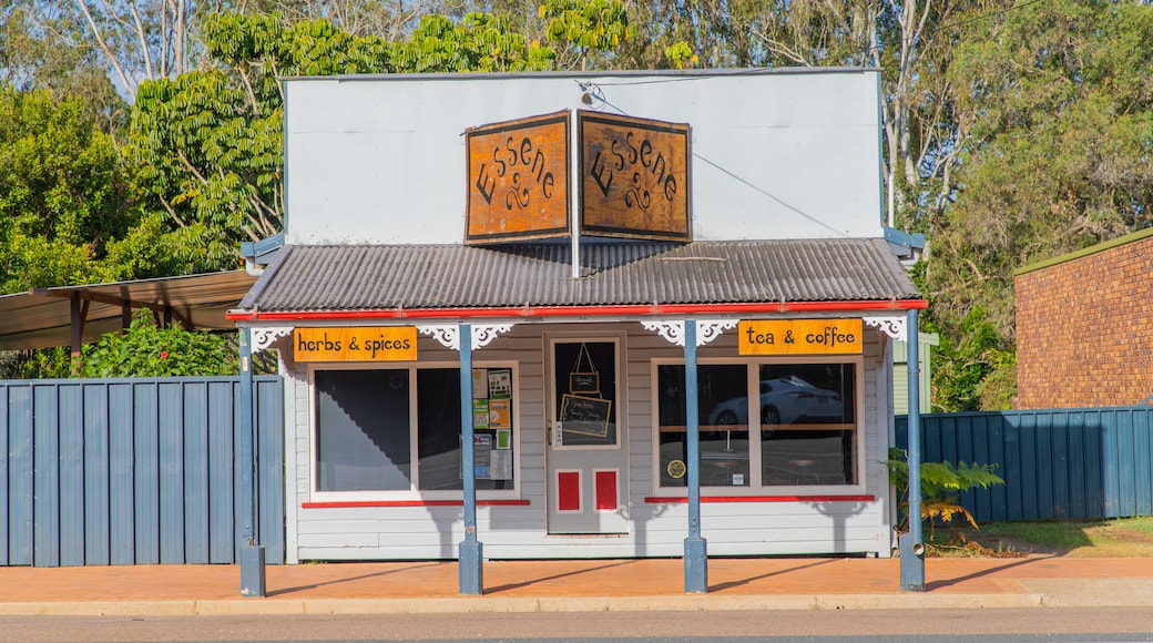 Ravenshoe which includes signage and a small town or village