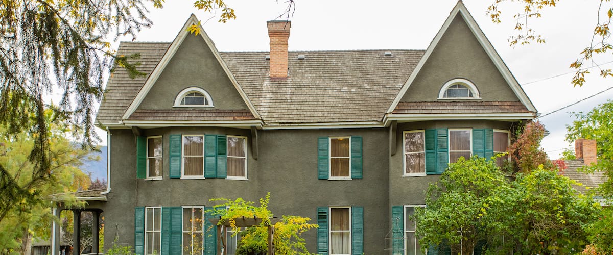 Historic O\'Keefe Ranch showing a house
