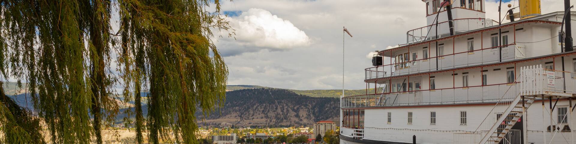 SS Sicamous featuring a beach, a bay or harbor and a lake or waterhole