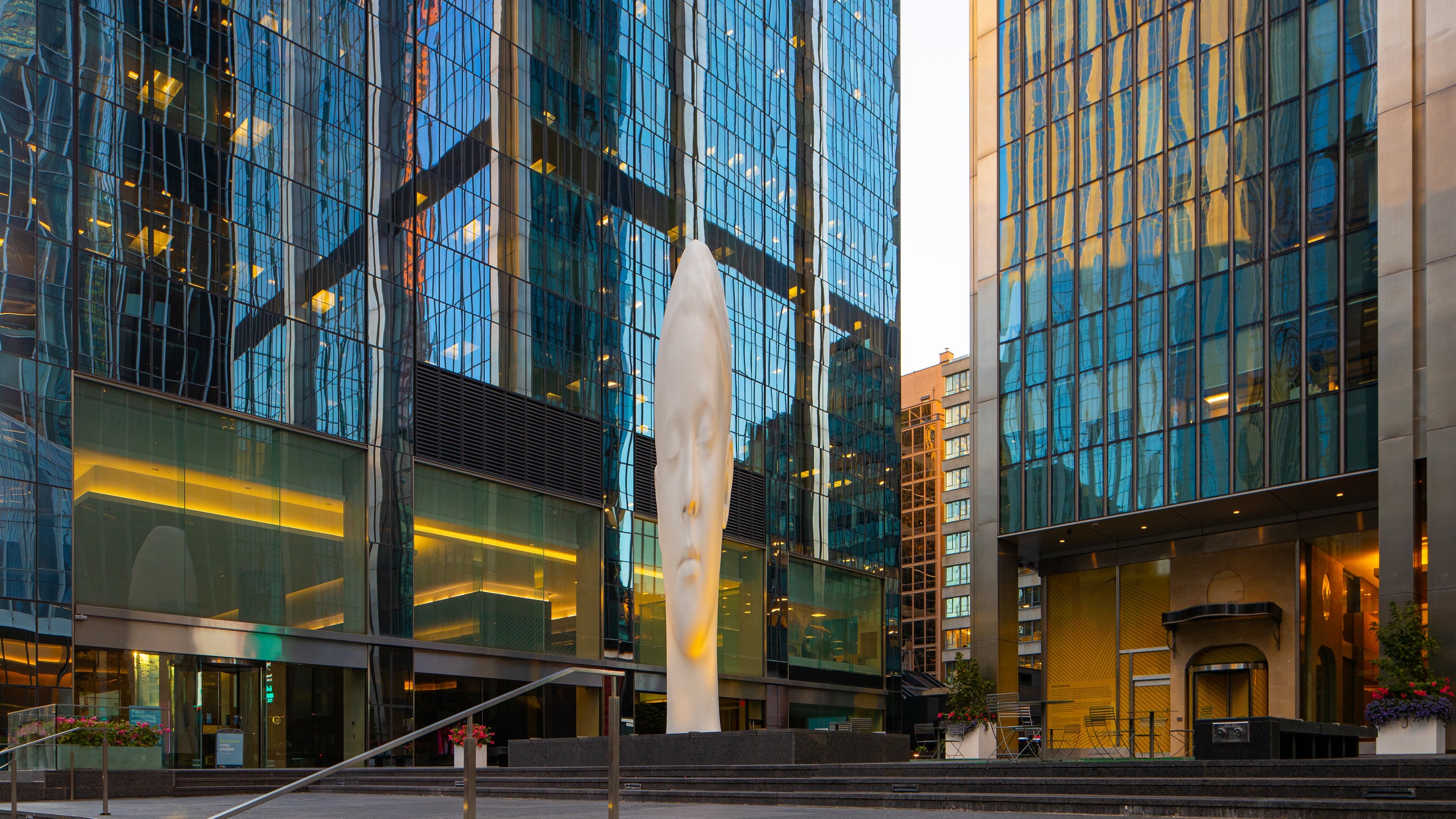 토론토 파이낸셜 디스트릭트 여행 정보: 꼭 가봐야할 곳 추천 리스트 & 여행 후기 | 익스피디아