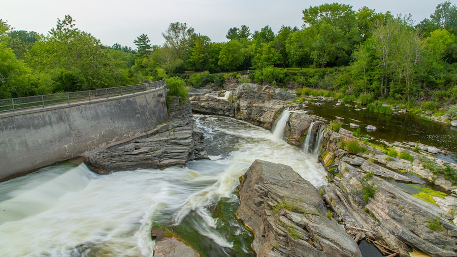Hog's Back Falls