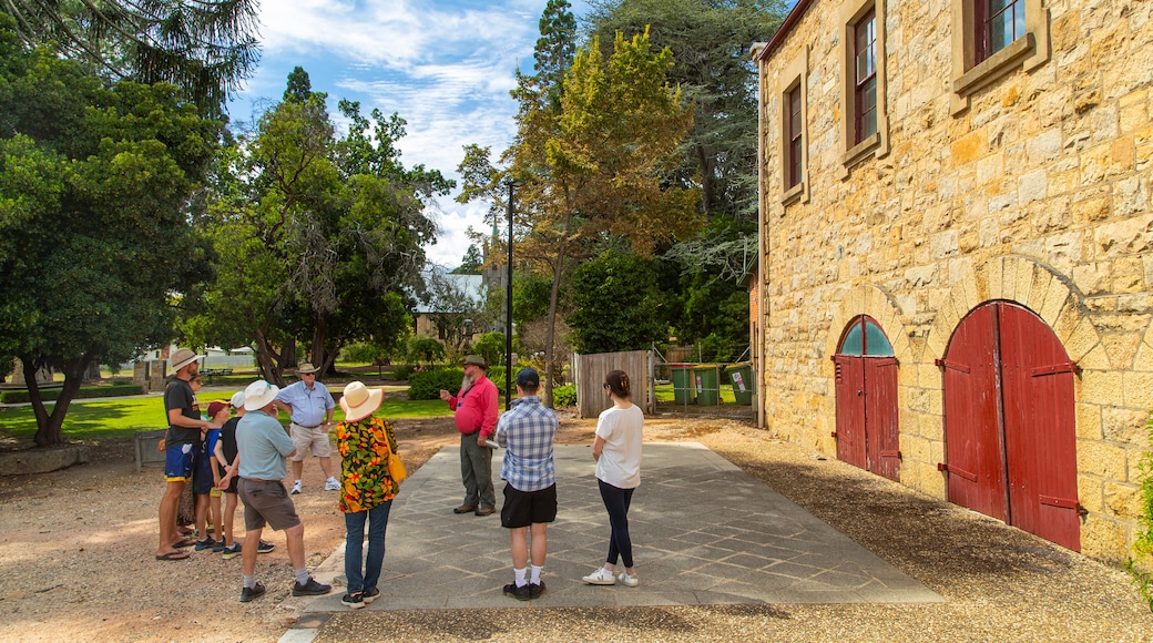 Beechworth featuring heritage elements as well as a small group of people