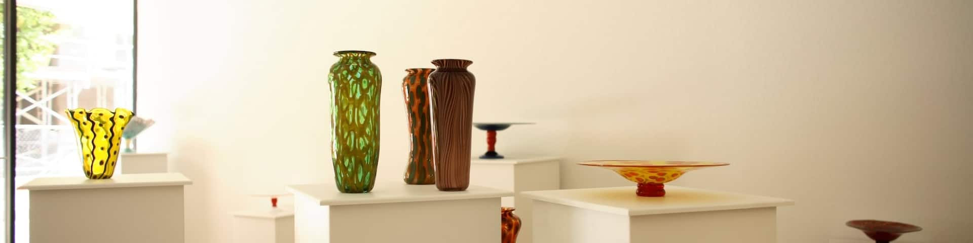 Orlando which includes art and interior views