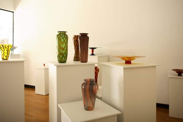 Orlando which includes interior views and art