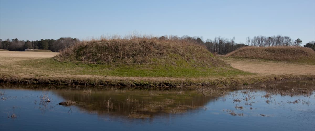Tuscaloosa mostrando un lago o abrevadero y escenas tranquilas