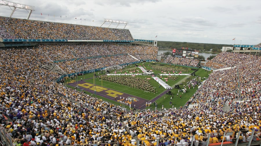 Orlando which includes a sporting event as well as a large group of people