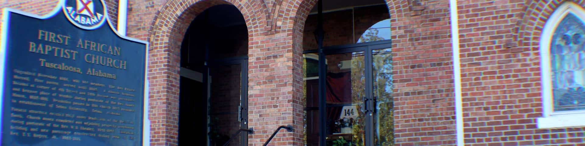 Tuscaloosa qui includes église ou cathédrale et signalisation