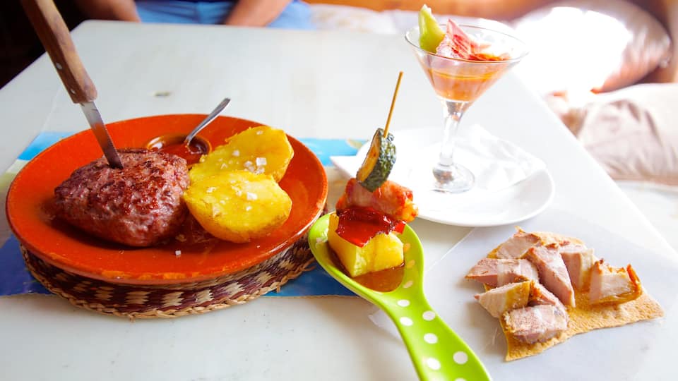 Espagne qui includes nourriture