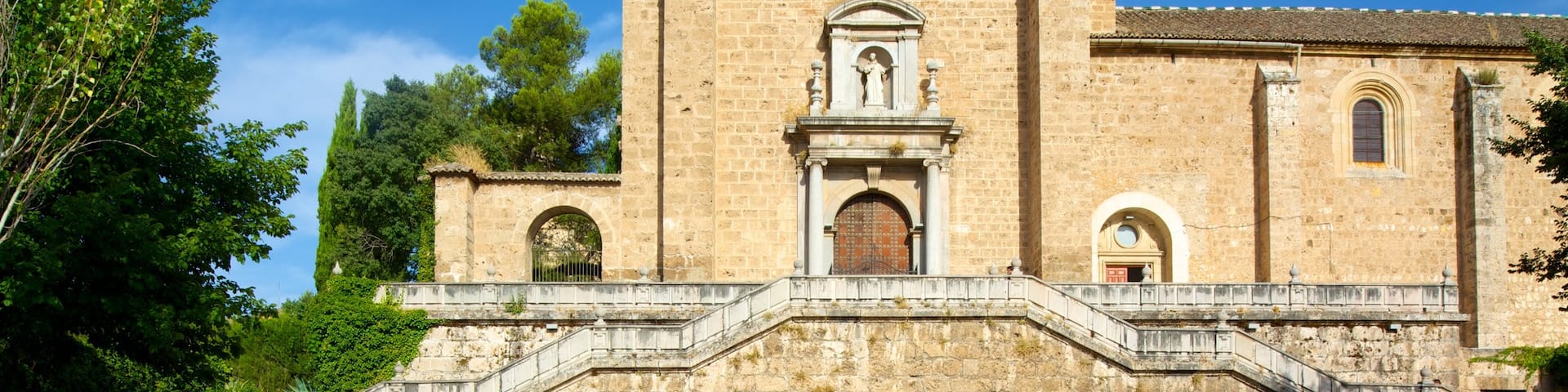 Granada Charterhouse featuring heritage architecture and chateau or palace
