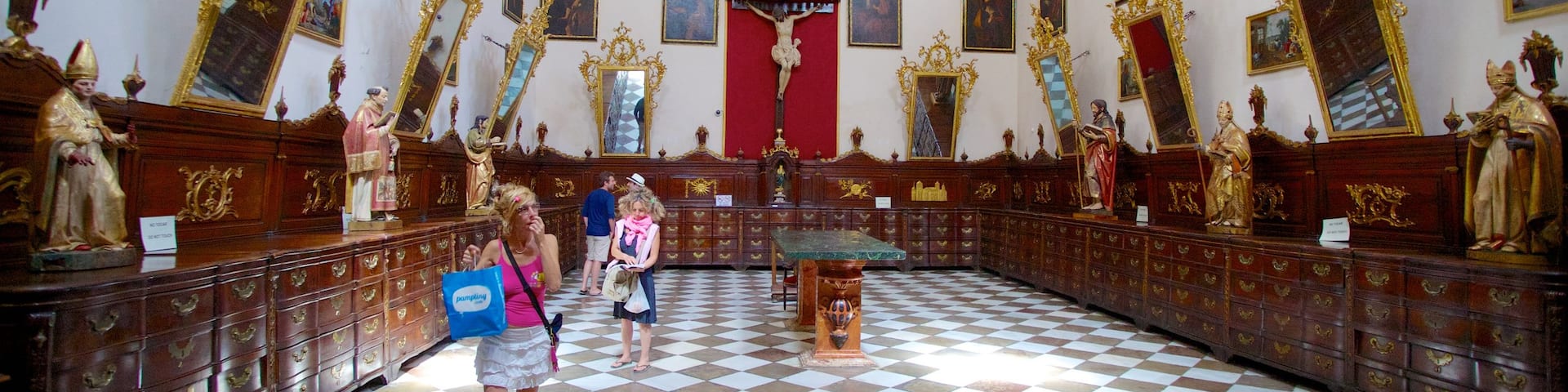 Granada Cathedral which includes interior views, religious aspects and art