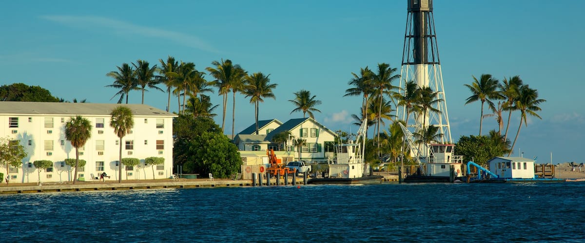 Fort Lauderdale featuring a bay or harbor, general coastal views and a coastal town