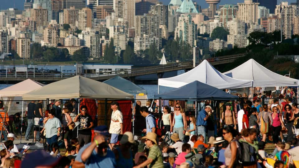 Jericho Beach featuring skyline, markets and a city