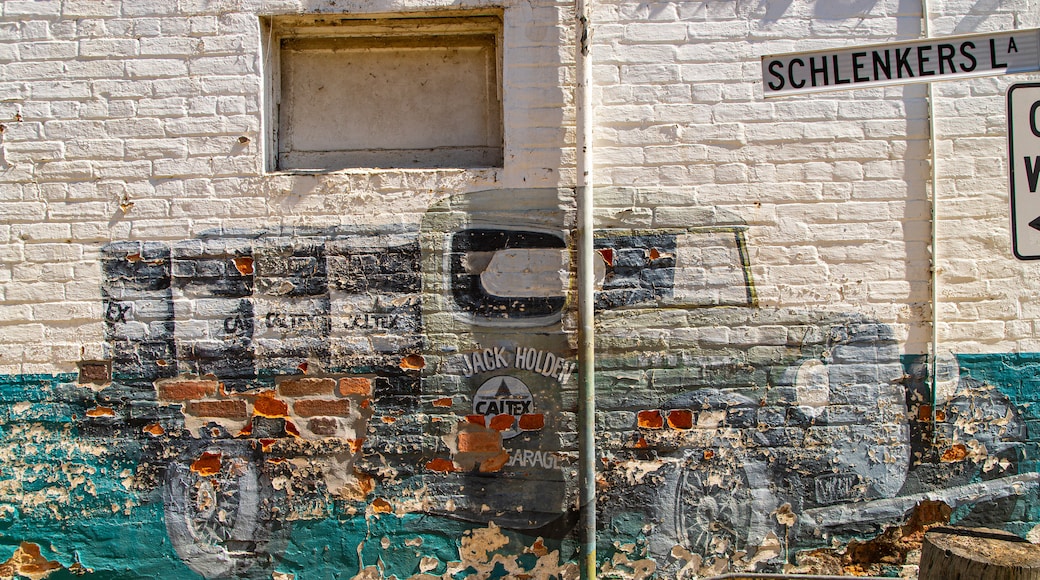 Yackandandah featuring outdoor art